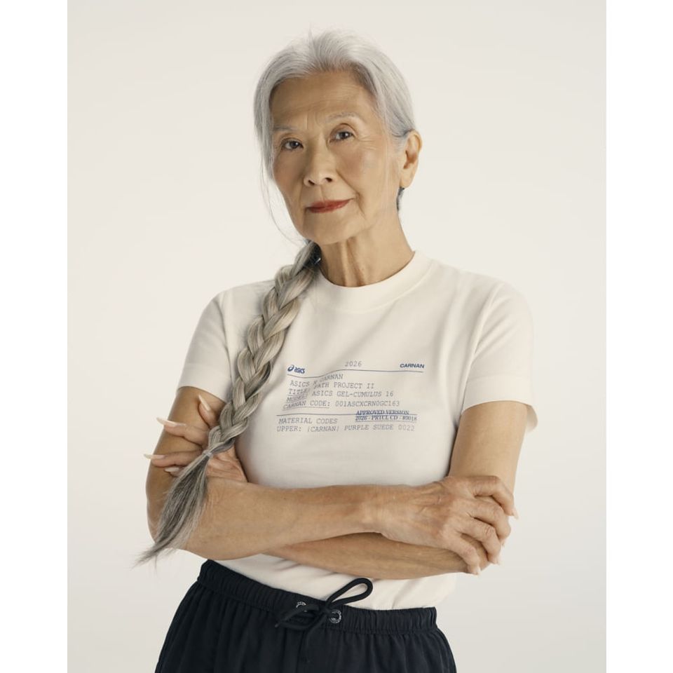 Camiseta Asics Tech Pack Baby Tee X Carnan - Branco